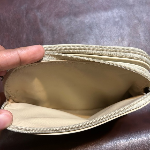 Rare Vintage…MCM Embossed Logo Faux Leather Clutch Cosmetic Pouch Bag Tan - Picture 7 of 11